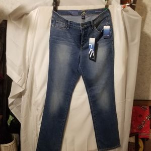 Miracle Jean Dream Straight Cabos Wash 10